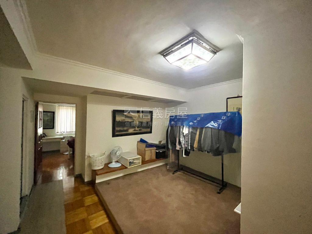 大面寬！活巷社區型別墅！房屋室內格局與周邊環境