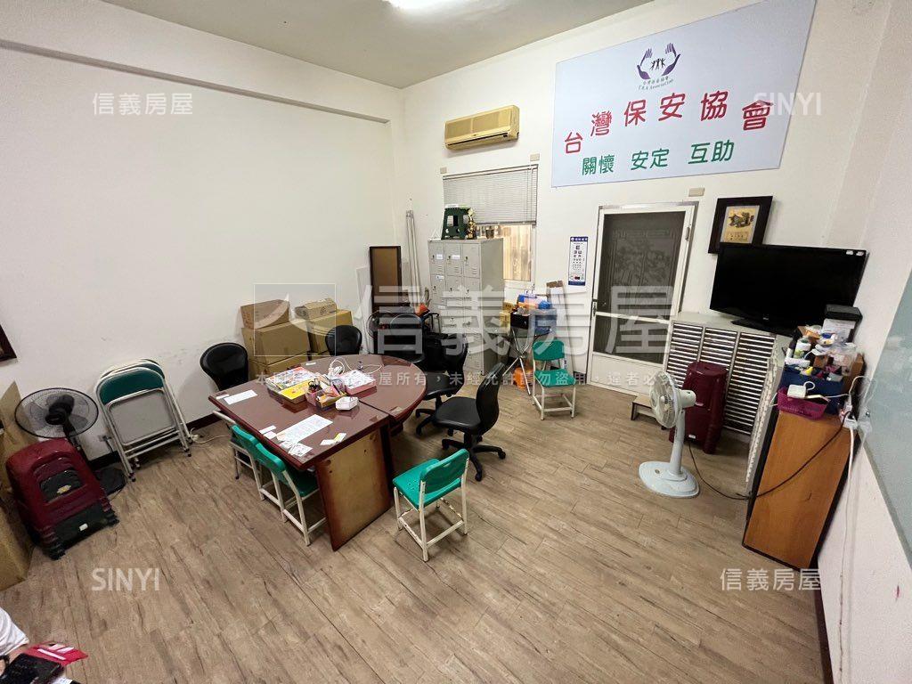 稀有崇德１１期臨路大透店房屋室內格局與周邊環境
