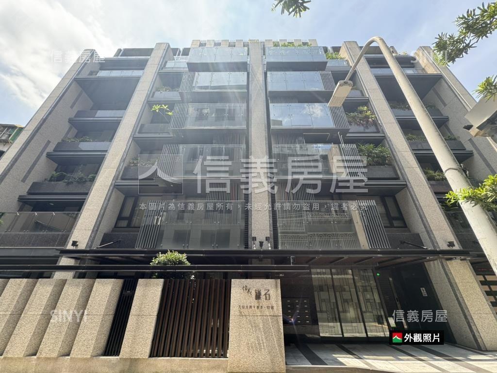 天母電梯附車位房屋室內格局與周邊環境
