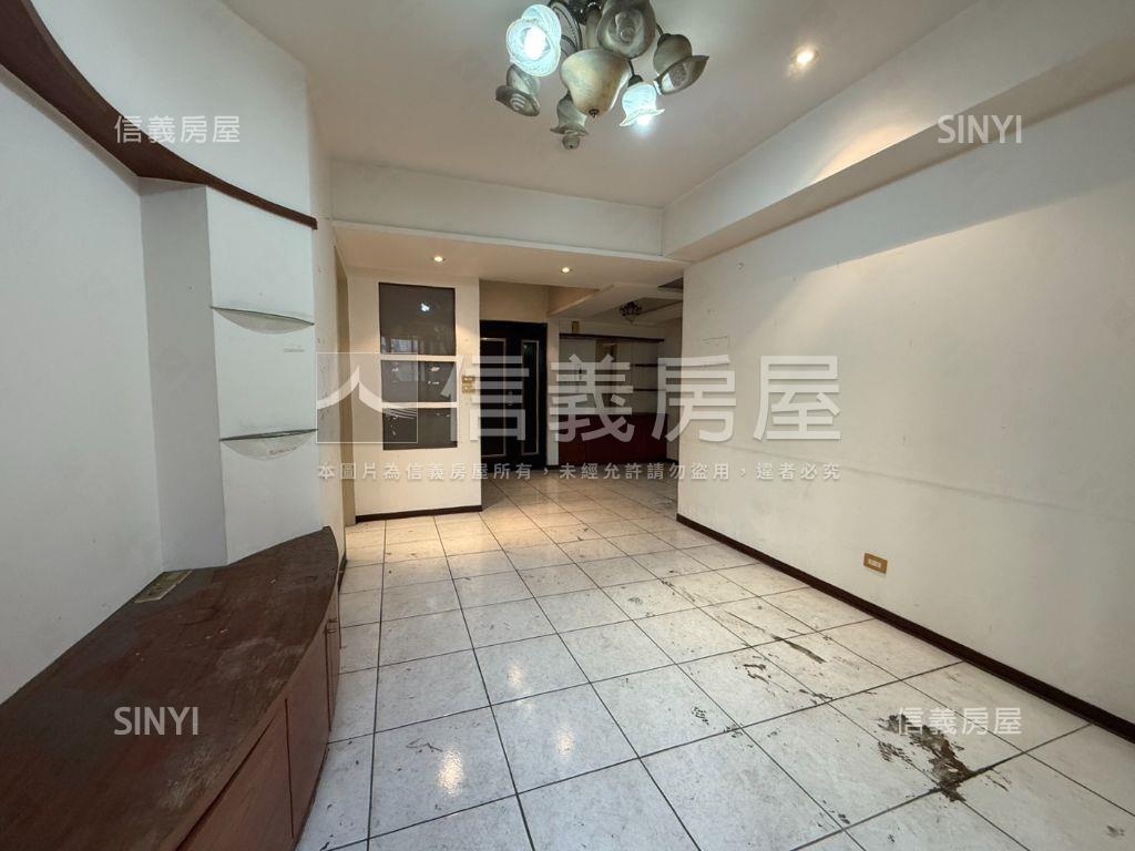 近藝文演說家明亮３房房屋室內格局與周邊環境