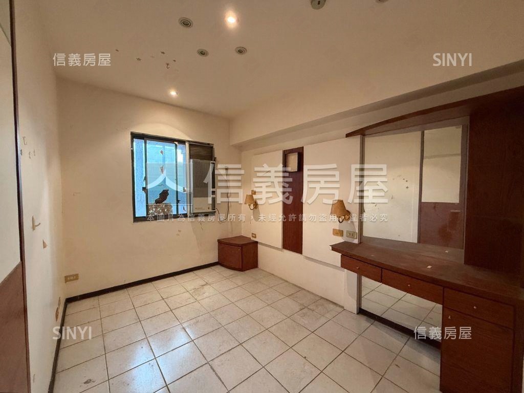 近藝文演說家明亮３房房屋室內格局與周邊環境