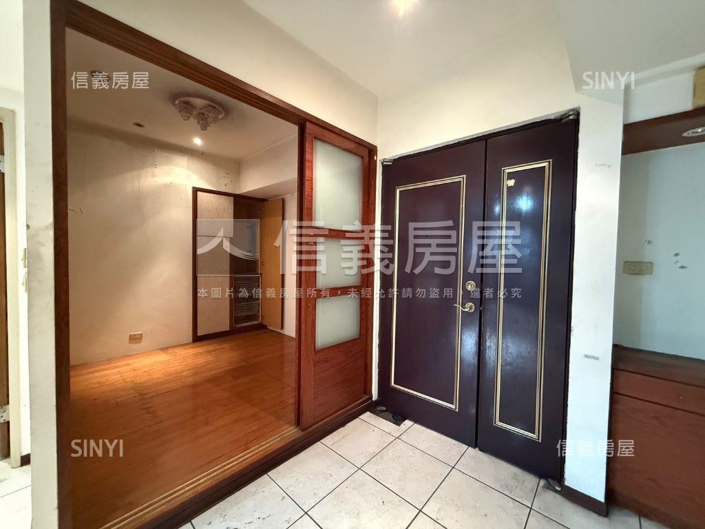 近藝文演說家明亮３房房屋室內格局與周邊環境