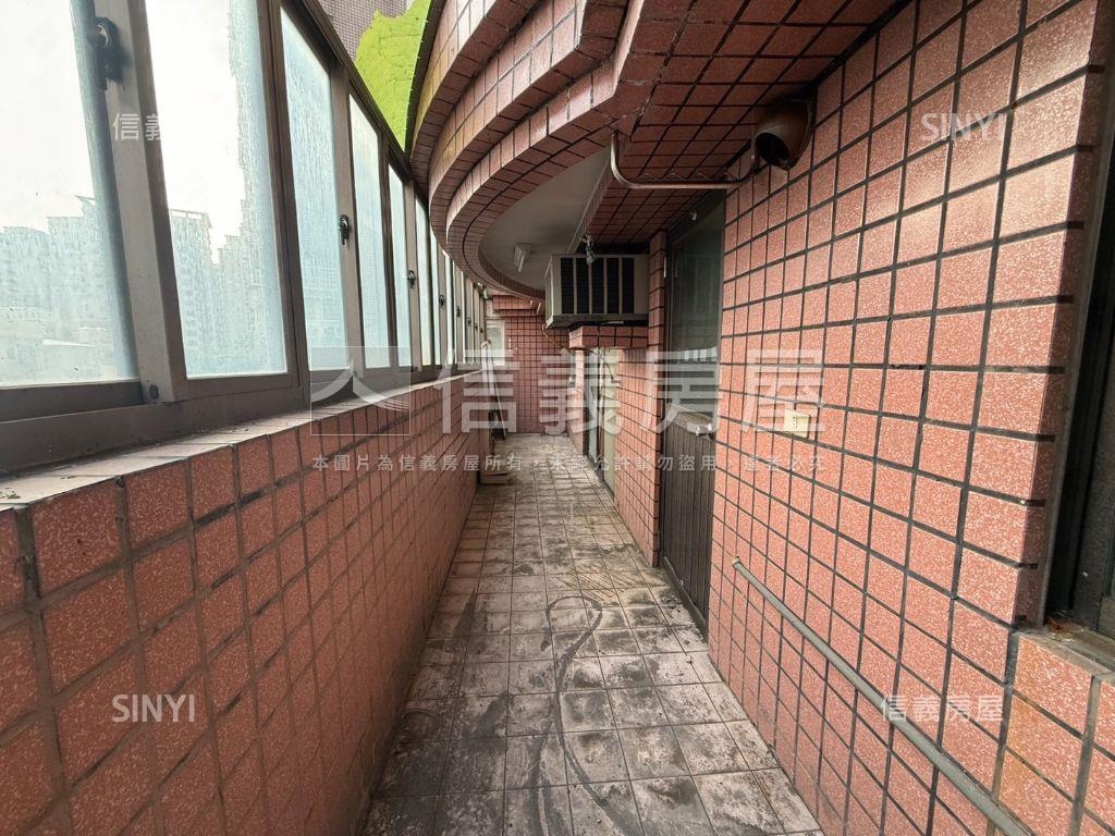 近藝文演說家明亮３房房屋室內格局與周邊環境