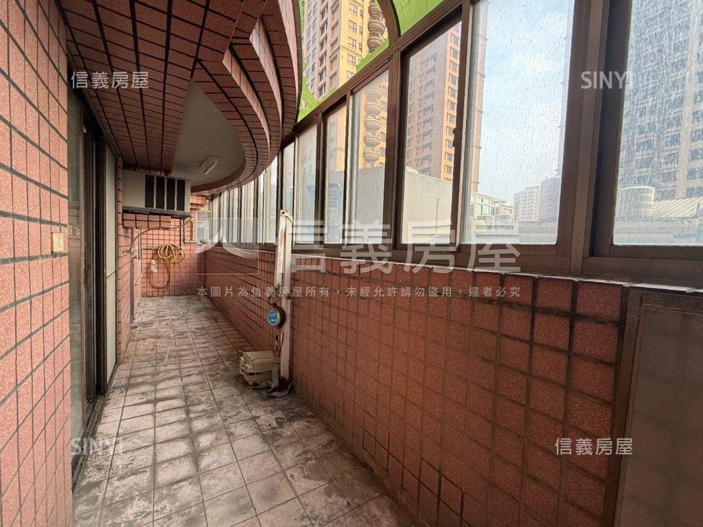 近藝文演說家明亮３房房屋室內格局與周邊環境