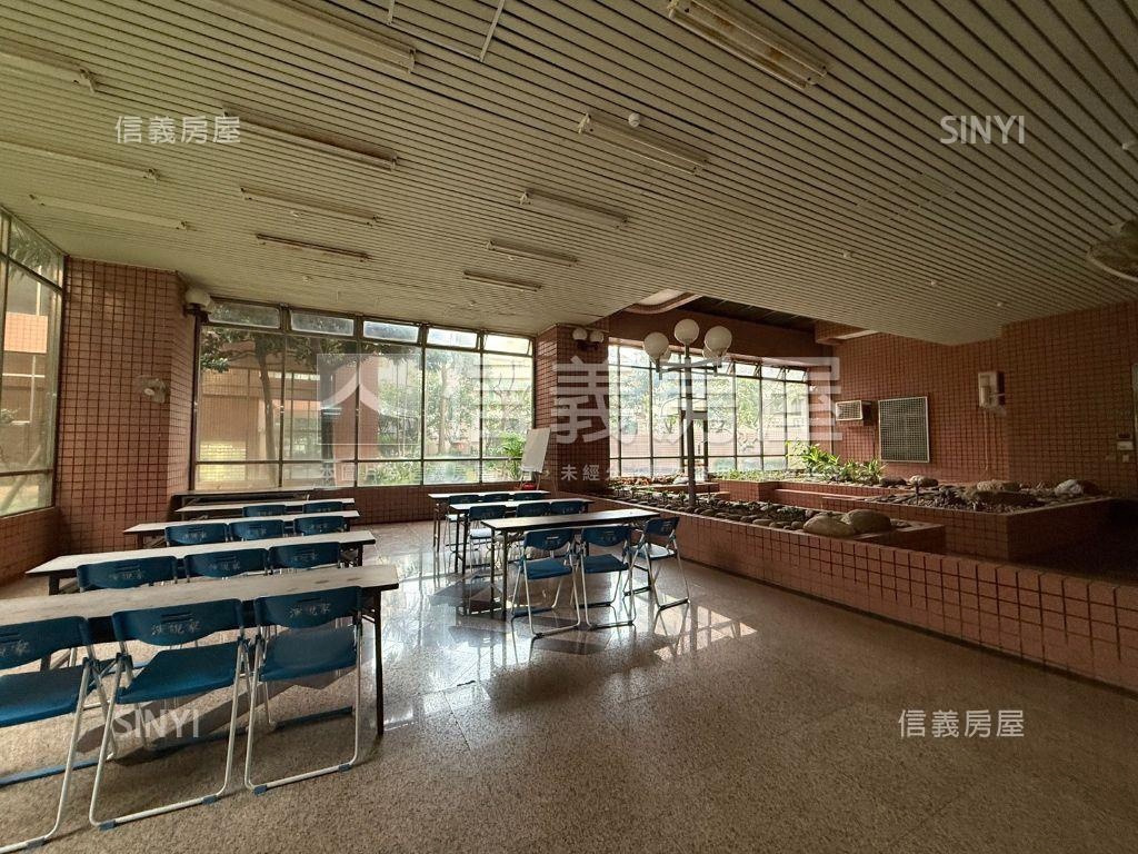 近藝文演說家明亮３房房屋室內格局與周邊環境