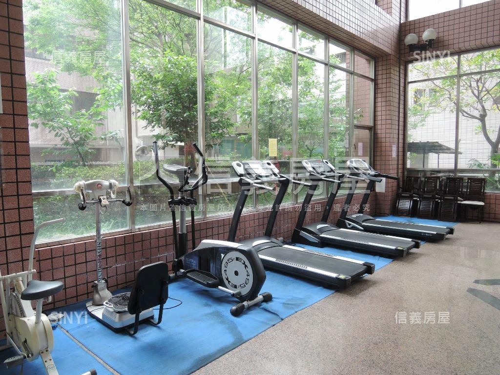 近藝文演說家明亮３房房屋室內格局與周邊環境