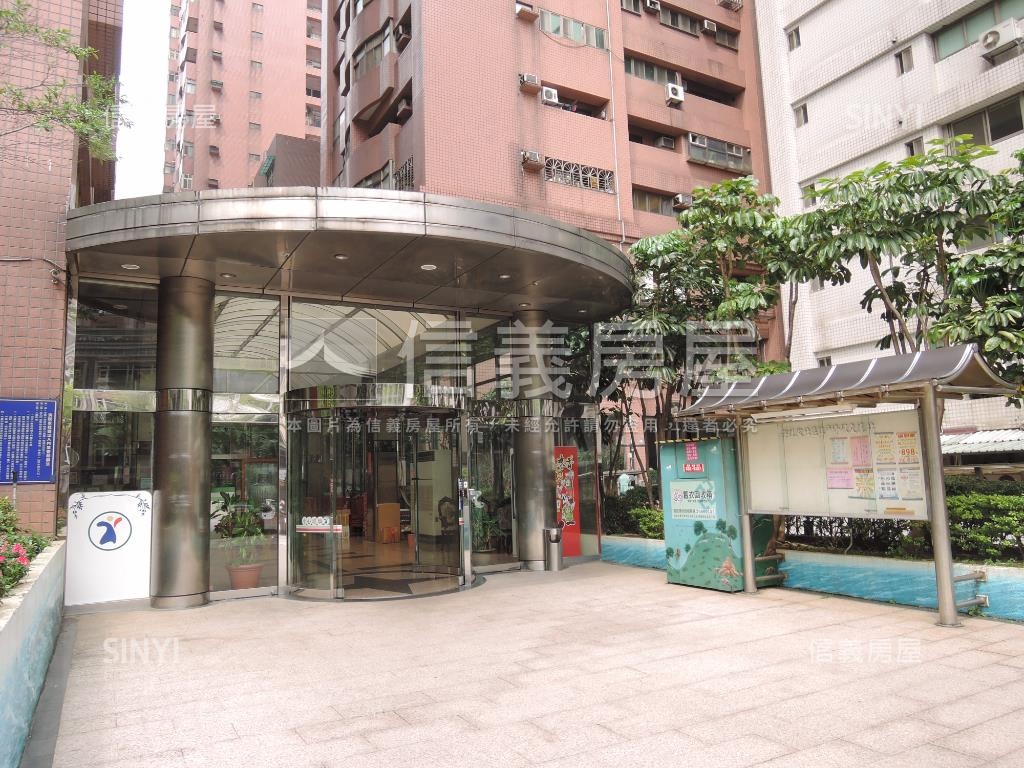 近藝文演說家明亮３房房屋室內格局與周邊環境