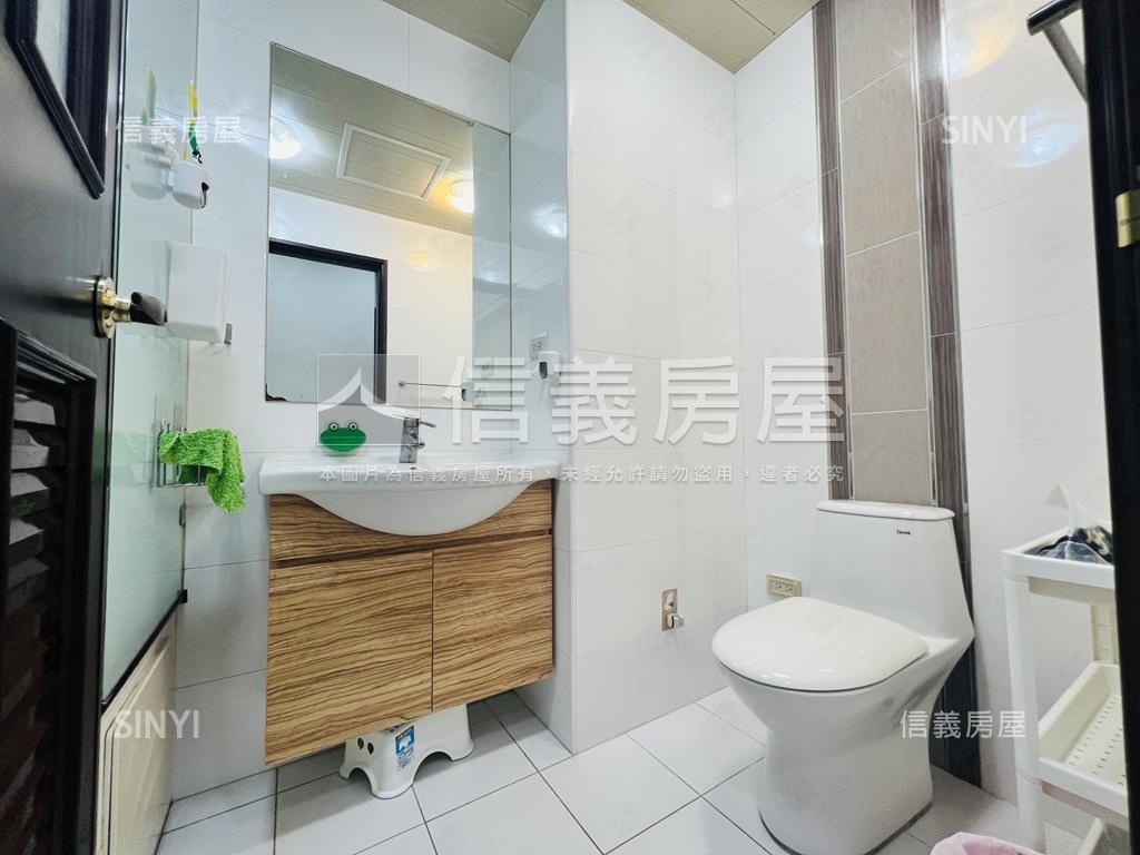 峻葳童年精美兩房房屋室內格局與周邊環境