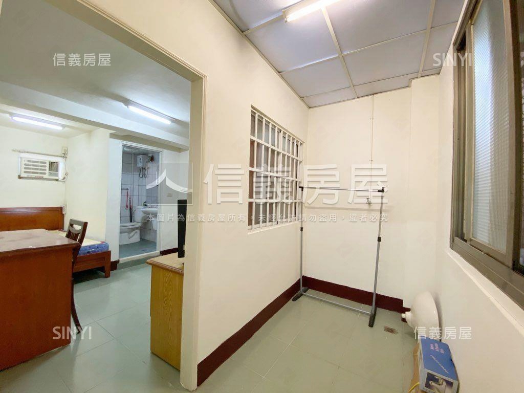 逢甲穩定收租整棟多間套房房屋室內格局與周邊環境