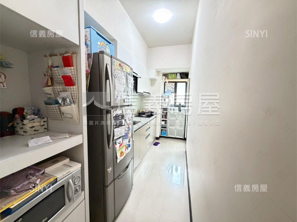 上閤築稀有釋出三房平車房屋室內格局與周邊環境