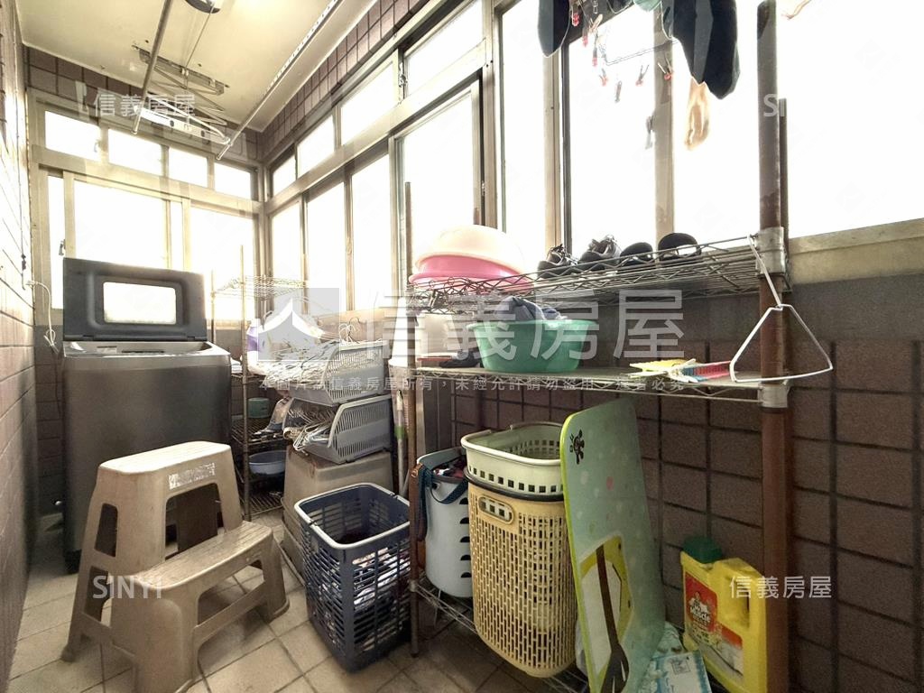 太子建設吾愛吾家四房車位房屋室內格局與周邊環境
