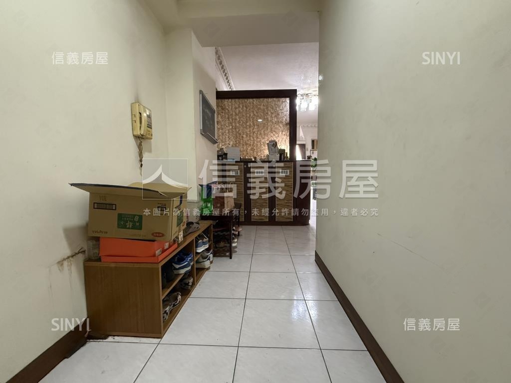 太子建設吾愛吾家四房車位房屋室內格局與周邊環境