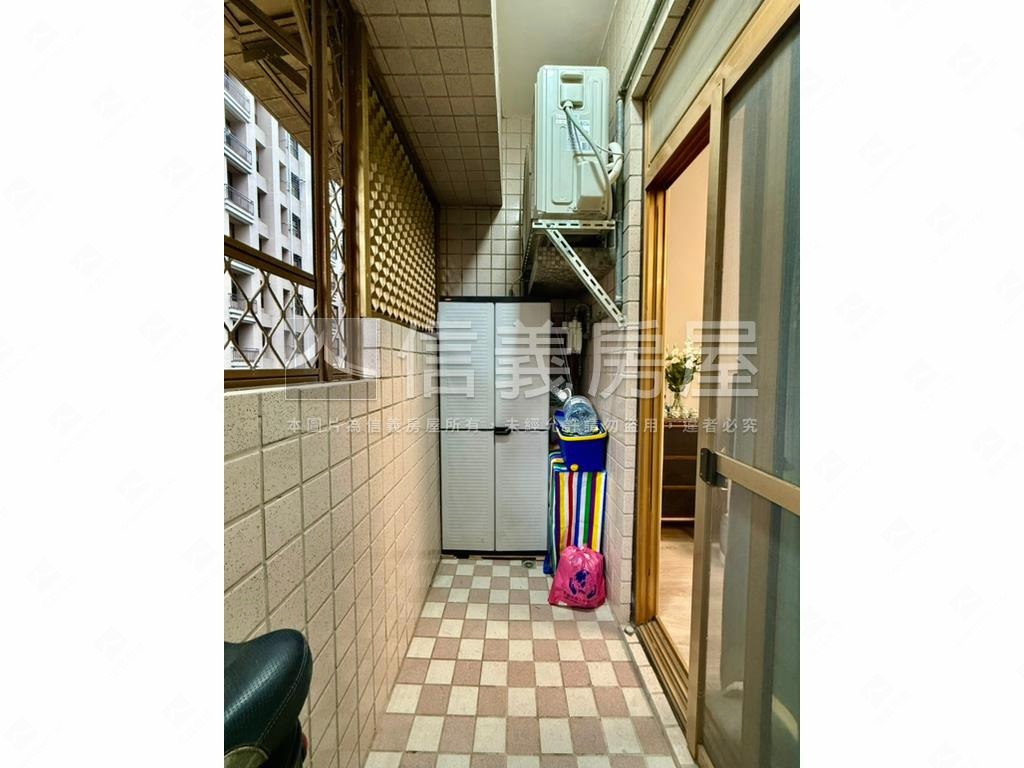 浪漫貴族邊間美妝房房屋室內格局與周邊環境