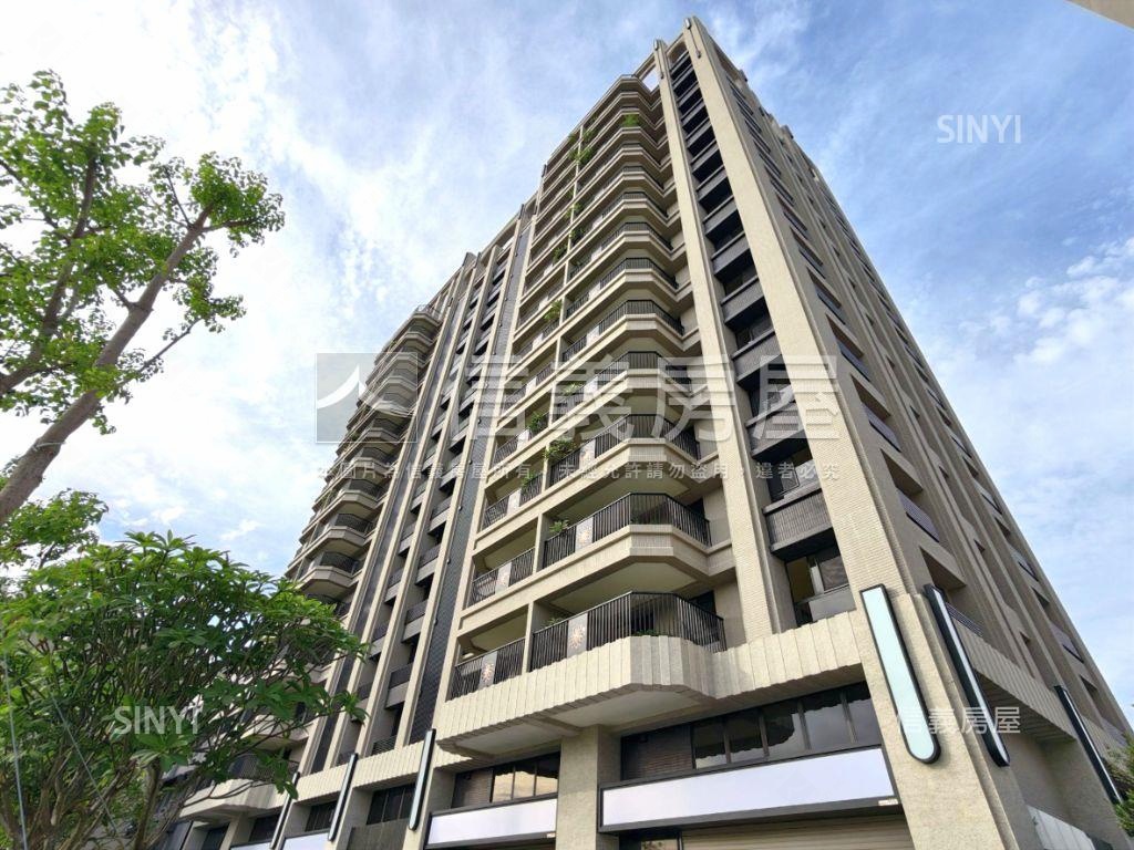 鳳翔學區２房附充電平車房屋室內格局與周邊環境