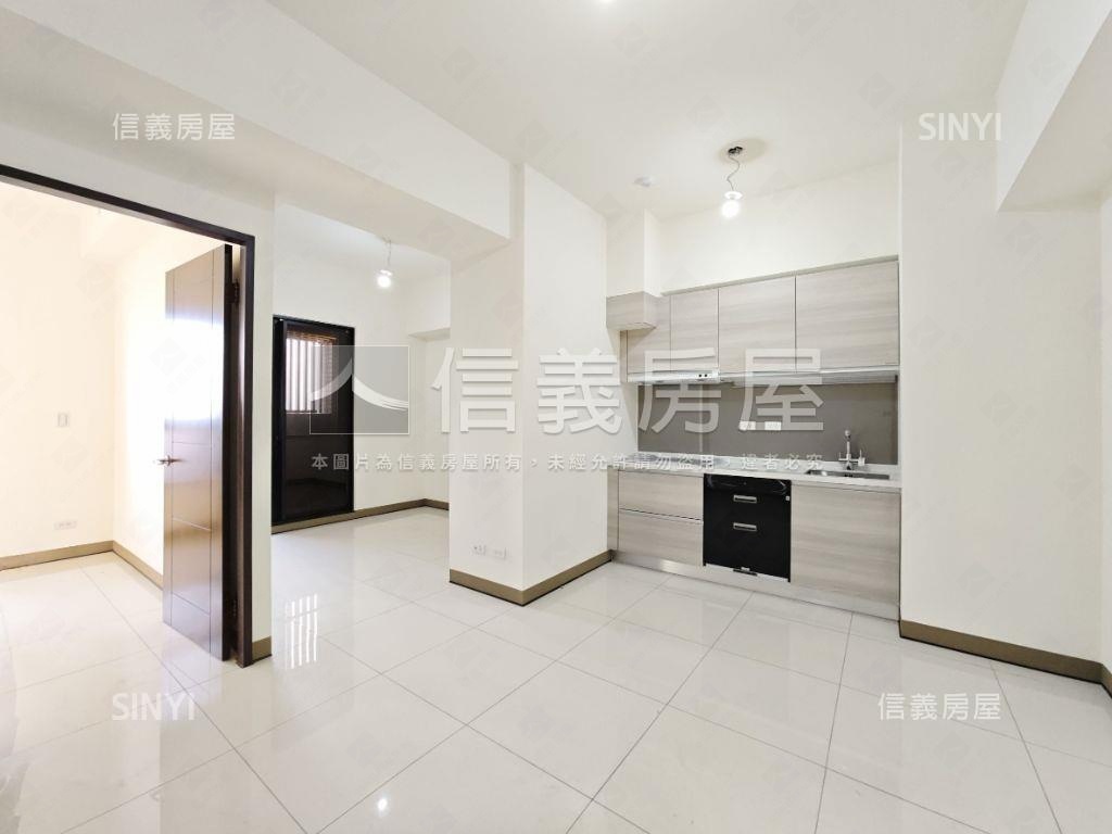 鳳翔學區２房附充電平車房屋室內格局與周邊環境