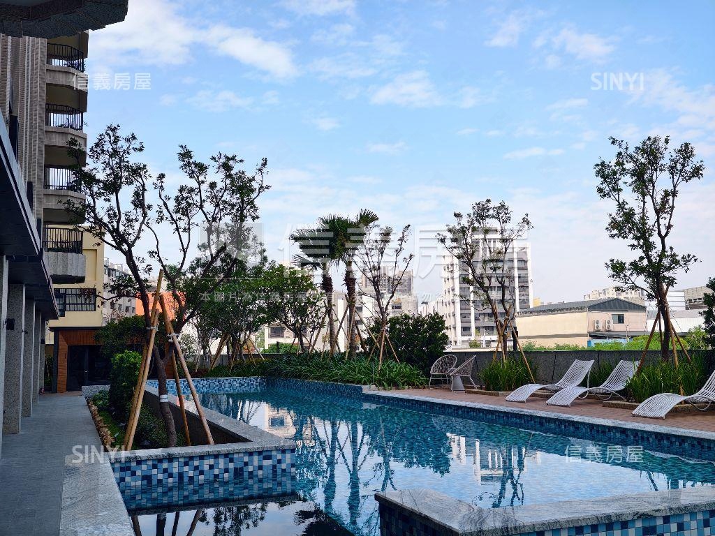 鳳翔學區２房附充電平車房屋室內格局與周邊環境