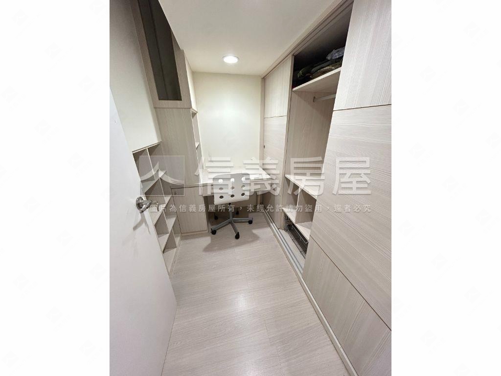 光榮時代挑高採光美宅房屋室內格局與周邊環境