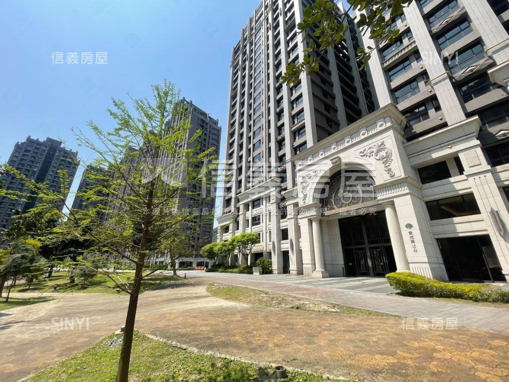 光榮時代挑高採光美宅房屋室內格局與周邊環境