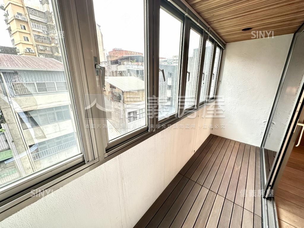 五鐵★邊間大採光四房辦公房屋室內格局與周邊環境