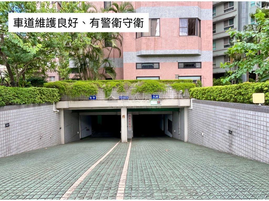 信義雙星平面車位房屋室內格局與周邊環境