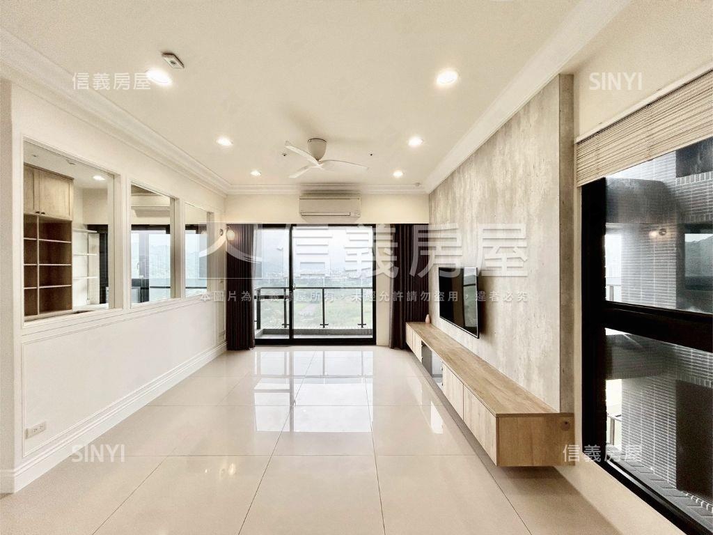 縣三視野雲極大四房雙車位房屋室內格局與周邊環境