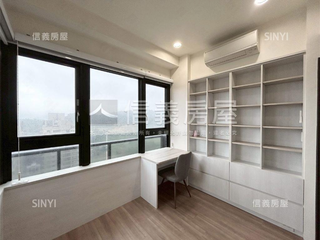 縣三視野雲極大四房雙車位房屋室內格局與周邊環境