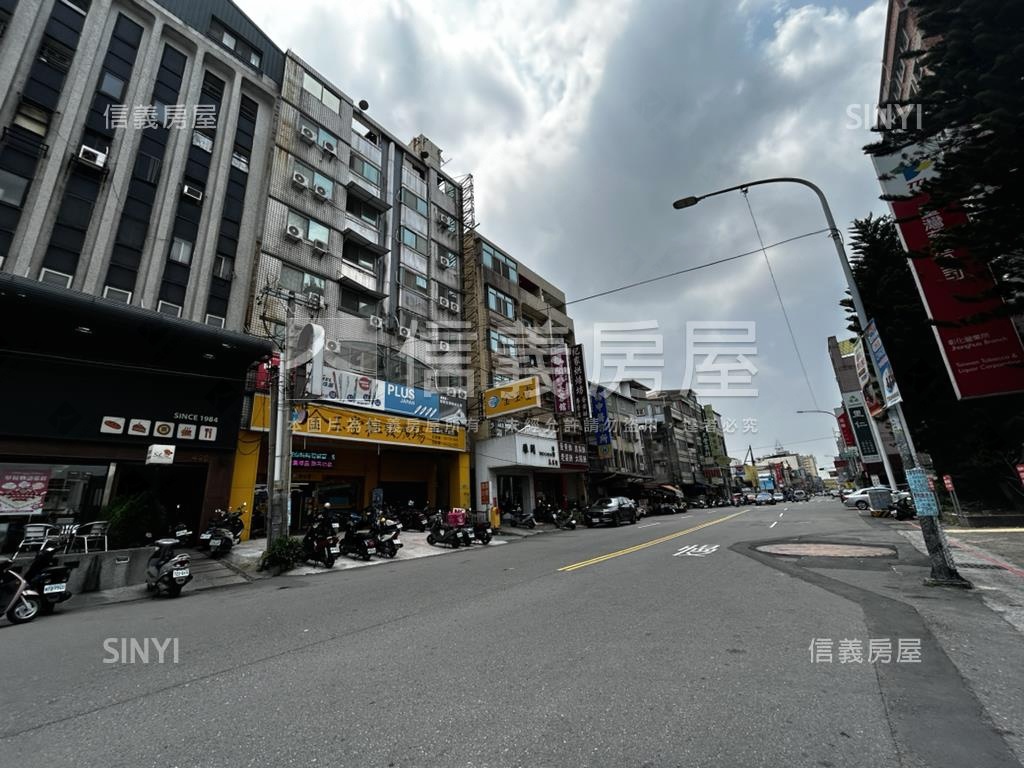 正三民路全棟優質店套房屋室內格局與周邊環境