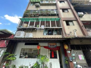 南京東路邊間採光廠辦