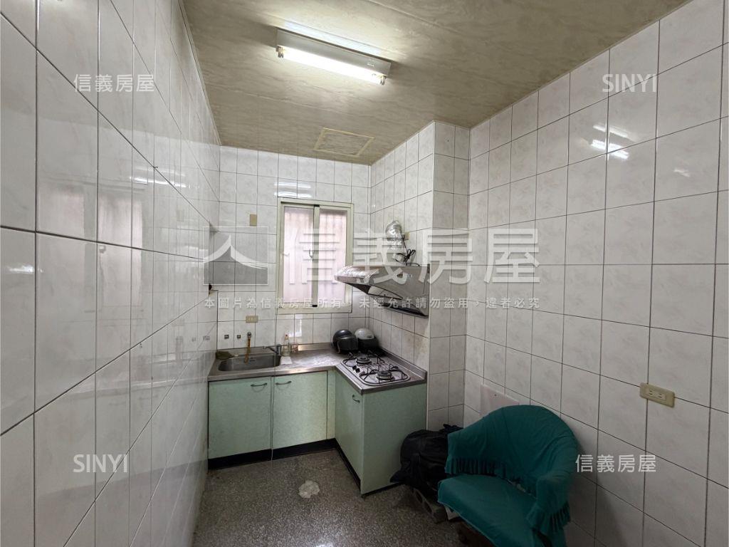 南門街稀有透天房屋室內格局與周邊環境