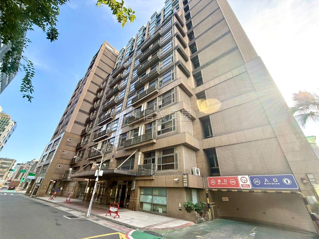 近捷運鎮金殿採光裝潢小宅房屋室內格局與周邊環境