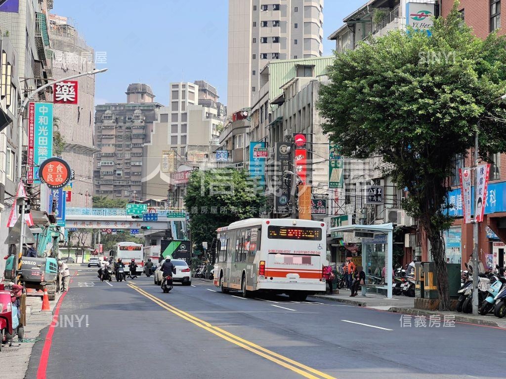 連城路中和站電梯好大空間房屋室內格局與周邊環境