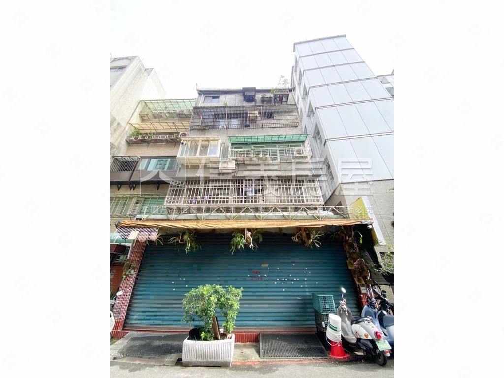 中正國中◆三面採光一樓房屋室內格局與周邊環境