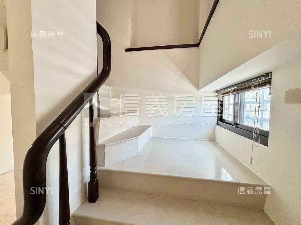 善化市區面寬約６米雙車墅房屋室內格局與周邊環境
