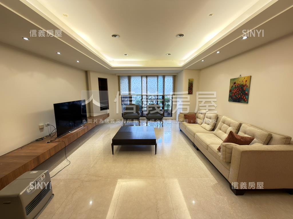 中悅登峰高樓層四房雙車位房屋室內格局與周邊環境