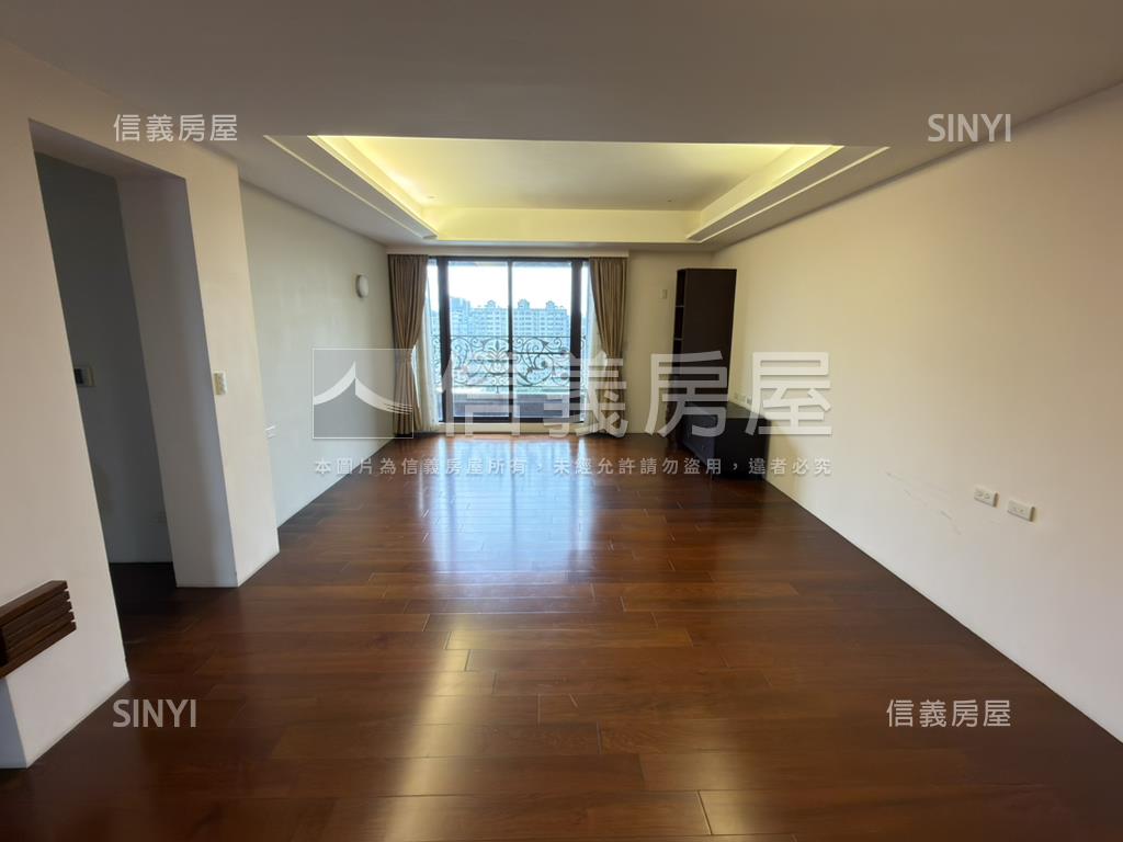 中悅登峰高樓層四房雙車位房屋室內格局與周邊環境