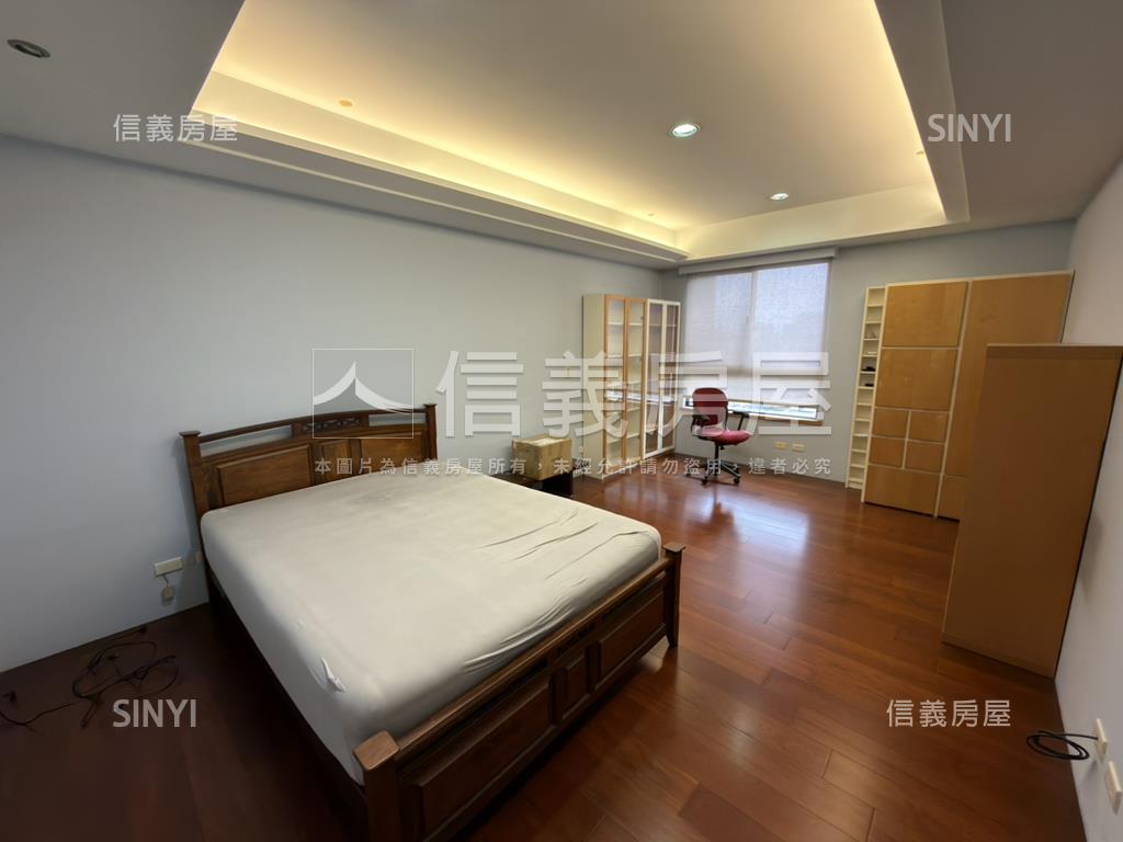 中悅登峰高樓層四房雙車位房屋室內格局與周邊環境