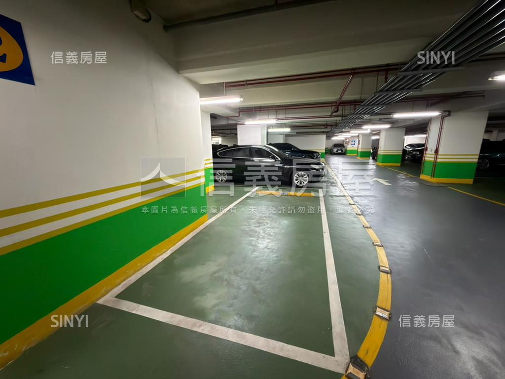 中悅登峰高樓層四房雙車位房屋室內格局與周邊環境