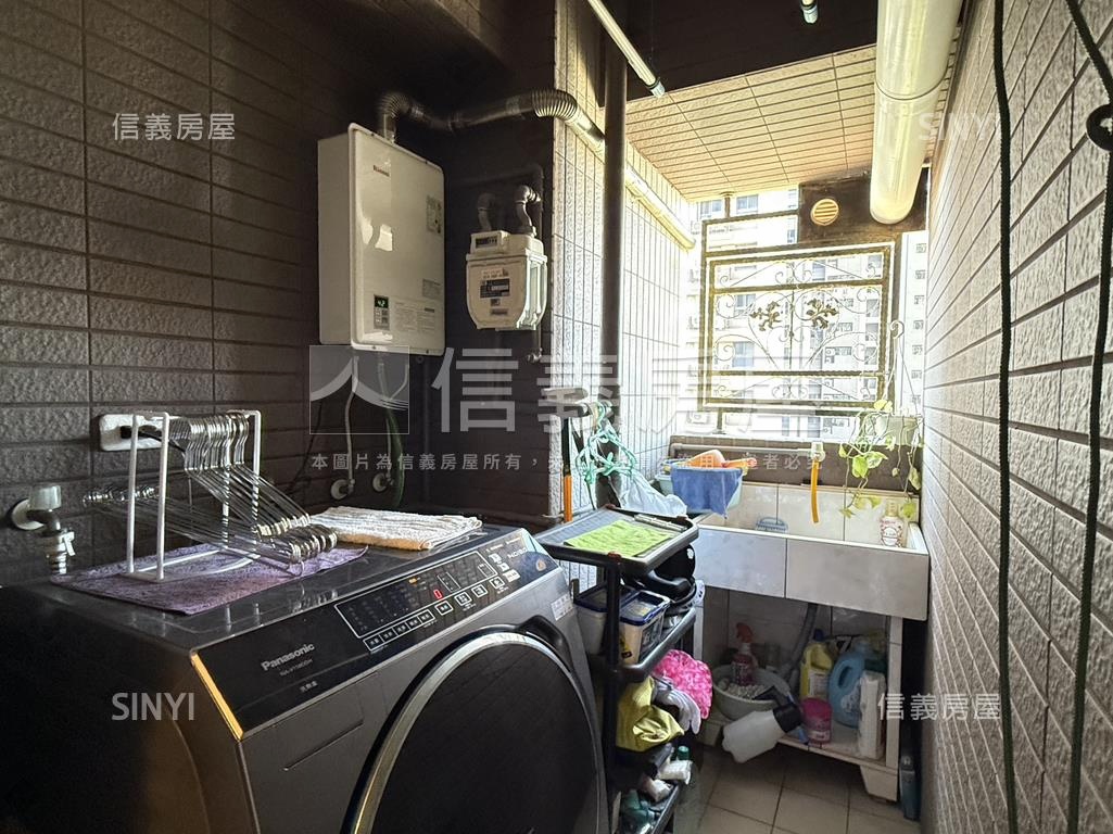 天翔遠眺山景兩房車位房屋室內格局與周邊環境