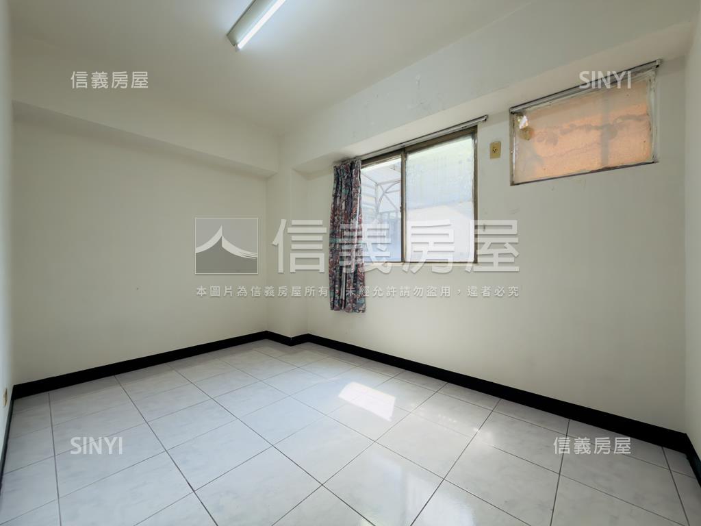 鳳東公園旁三房走路捷運房屋室內格局與周邊環境