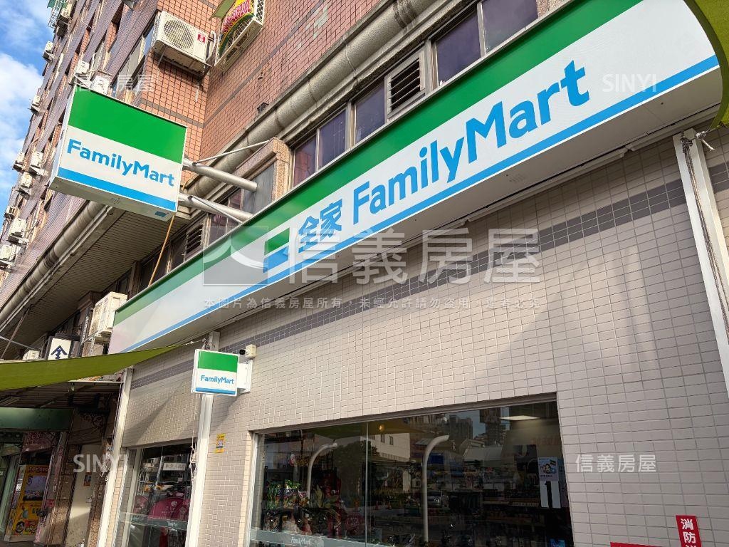 西區五權車站。經典套房房屋室內格局與周邊環境