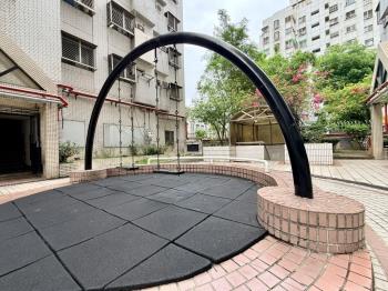 專任主＋陽約３１坪大三房