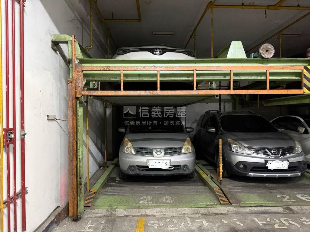 崑庭雲頂採光美宅＋雙車位房屋室內格局與周邊環境
