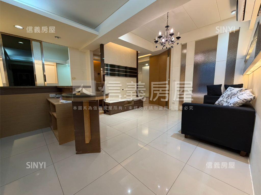 上城１房車位房屋室內格局與周邊環境