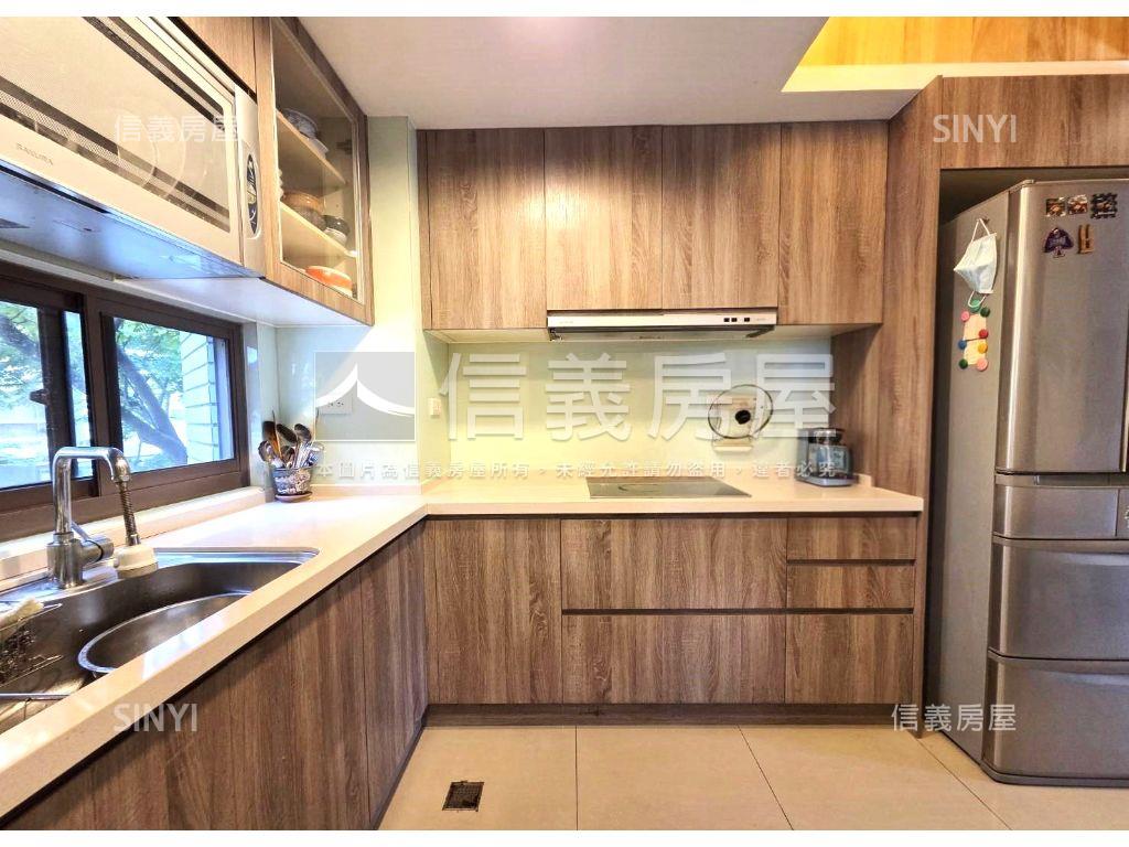 源峰清境邊間兩房兩衛房屋室內格局與周邊環境