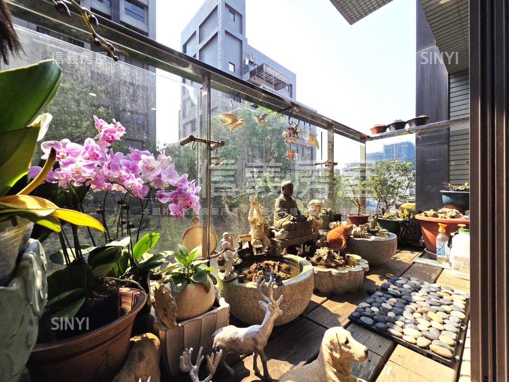 源峰清境邊間兩房兩衛房屋室內格局與周邊環境