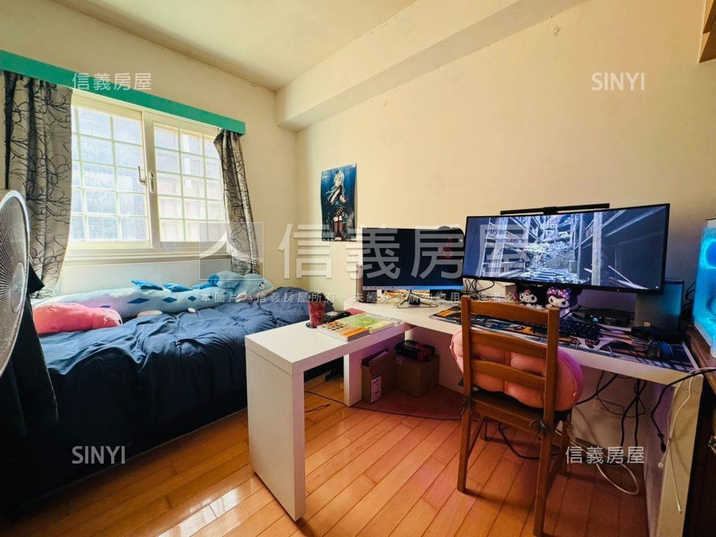 新傳兩房車位房屋室內格局與周邊環境