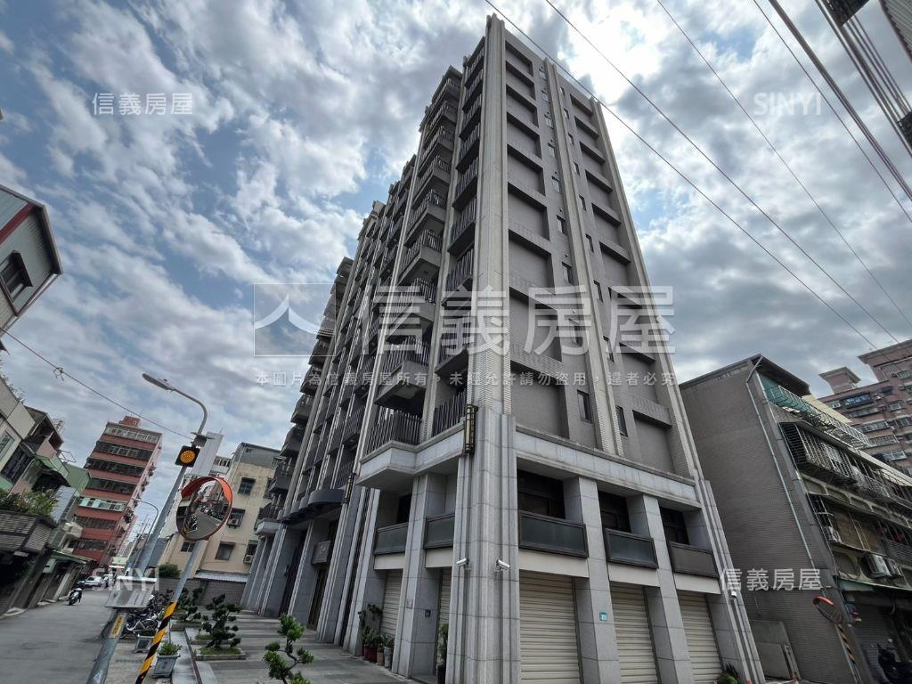 現代裝潢園峰邊間採光三房房屋室內格局與周邊環境