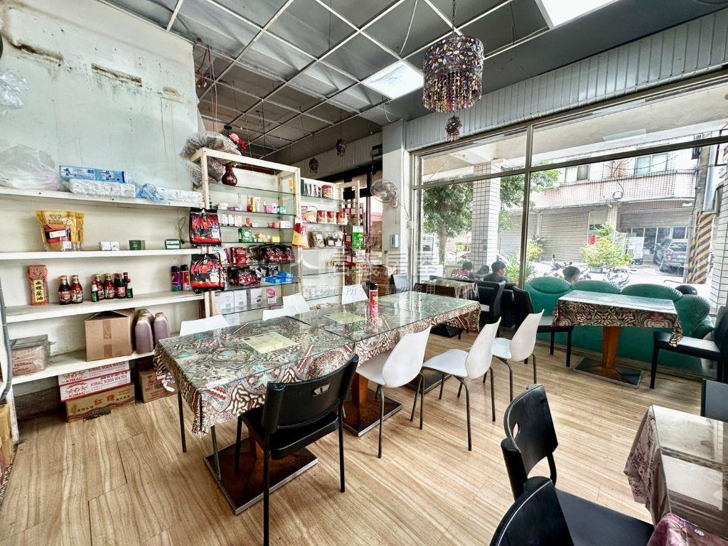 新接！東海旁角間店面！房屋室內格局與周邊環境