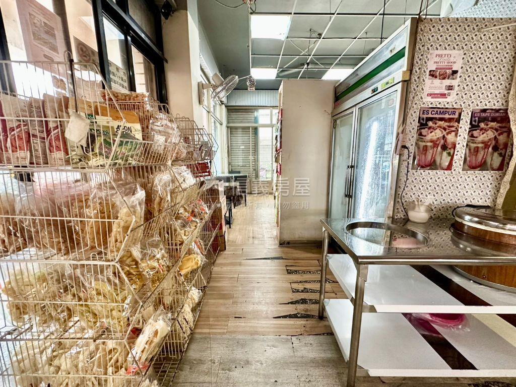 新接！東海旁角間店面！房屋室內格局與周邊環境