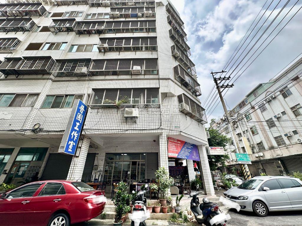 新接！東海旁角間店面！房屋室內格局與周邊環境